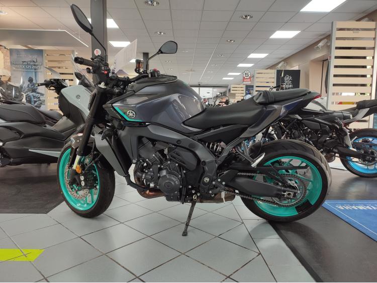 YAMAHA MT-09  Y-AMT