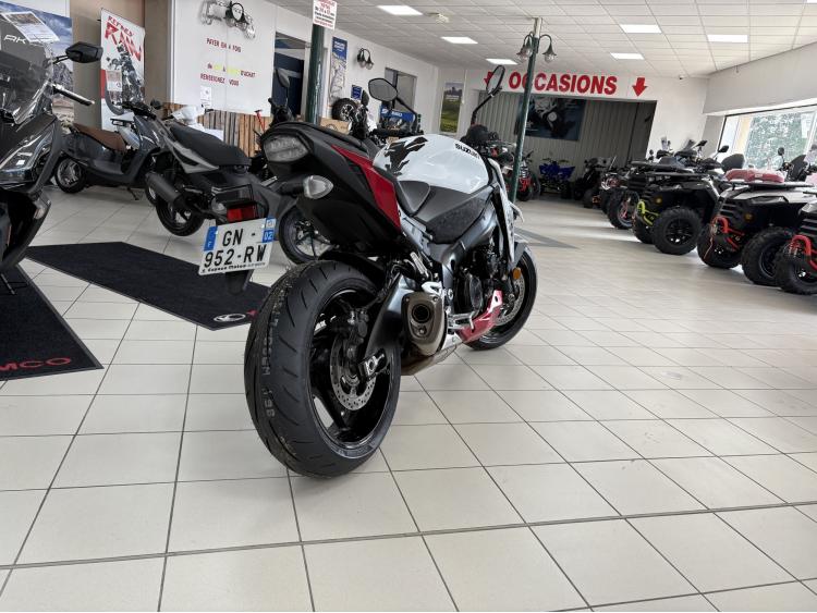 SUZUKI GSX-S 950 A2