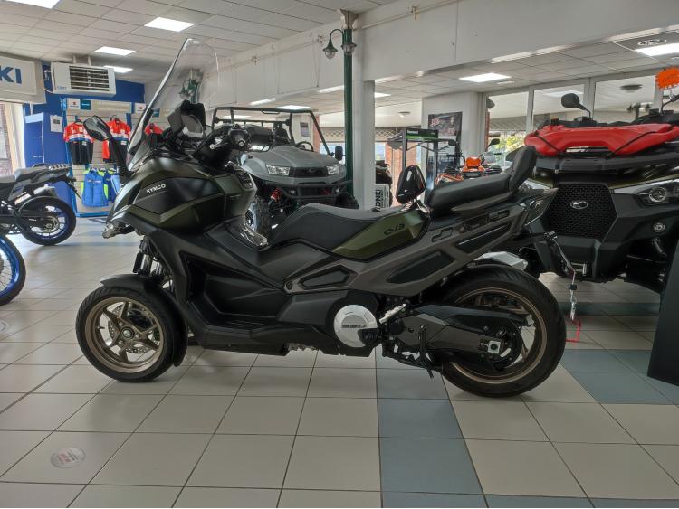 KYMCO CV3 550
